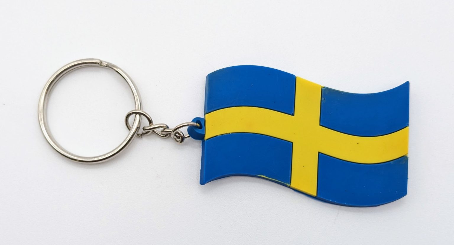 Finland Flag Keychain - 100% Embroidered, 5x1.25 Inch Durable Merrow Border Key Ring - View #6